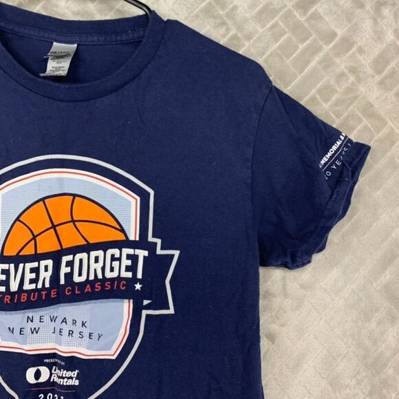 Men Small T Shirt Navy Blue Newark NJ Never Forget Basketball Short Sleeve - Picture 3 of 16